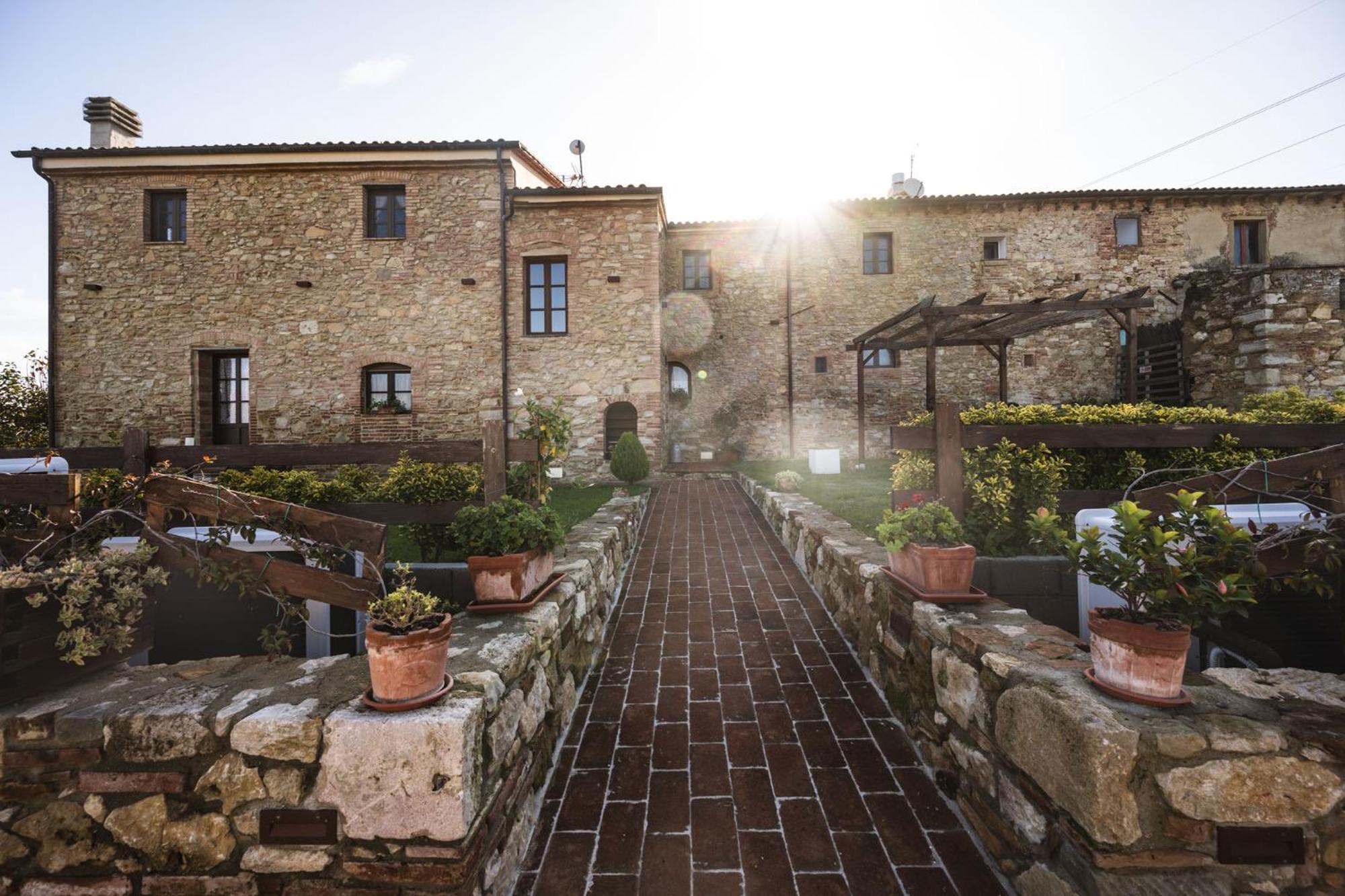 Agriturismo Fonte Belvedere Daire Collesalvetti Dış mekan fotoğraf